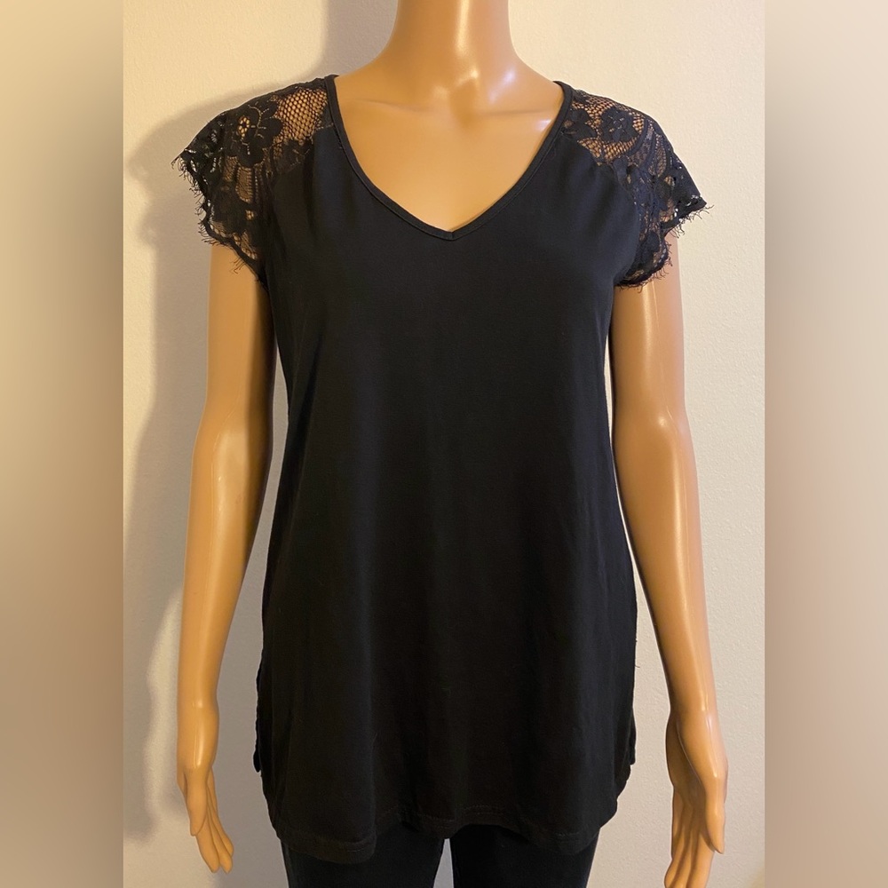 Women SHEIN Black V Neck w/ Lace Short Sleeves Top